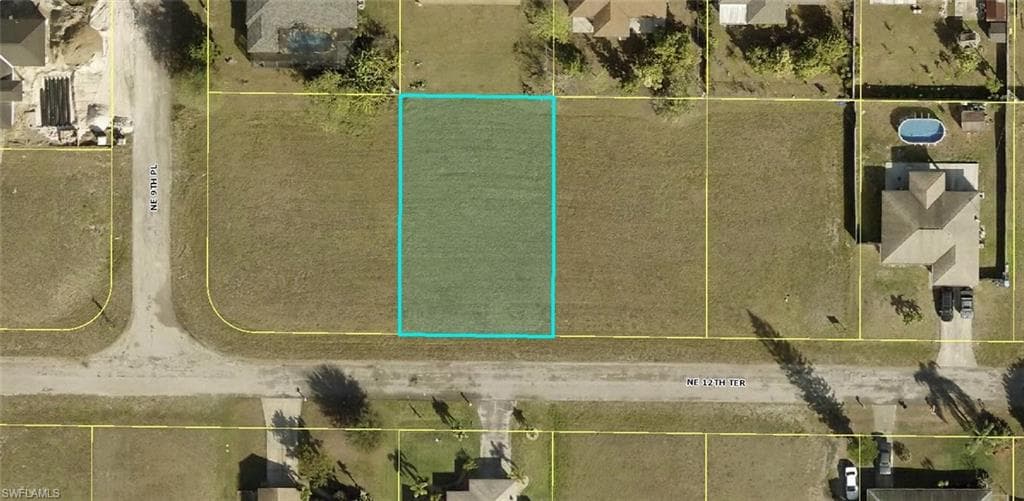 923 NE 12th TER CAPE CORAL, FL 33909