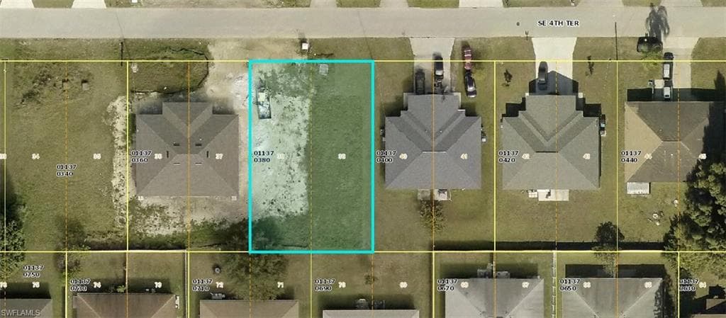 612 SE 4th TER CAPE CORAL, FL 33990