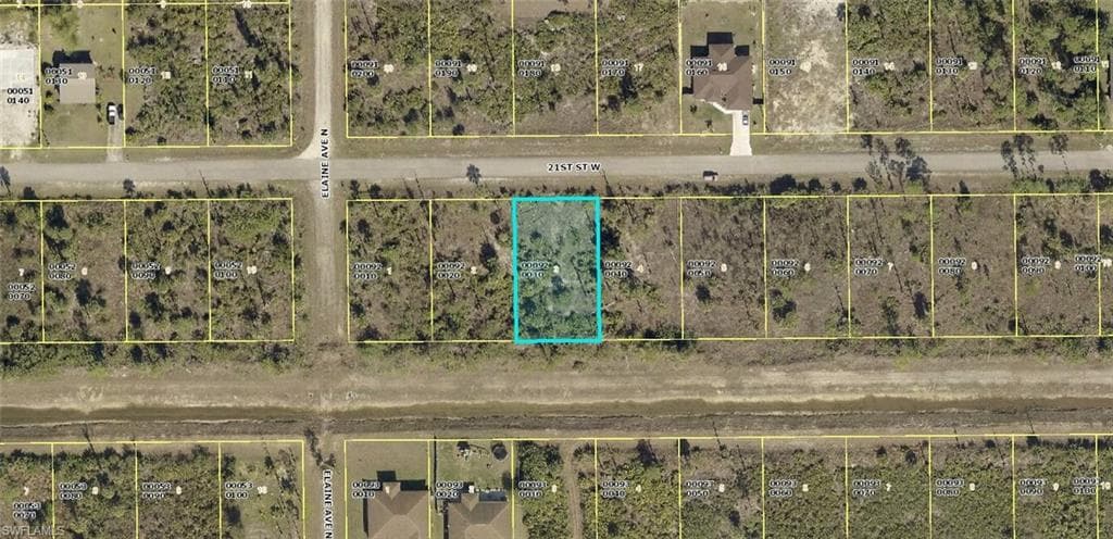 2615 21st ST W LEHIGH ACRES, FL 33971