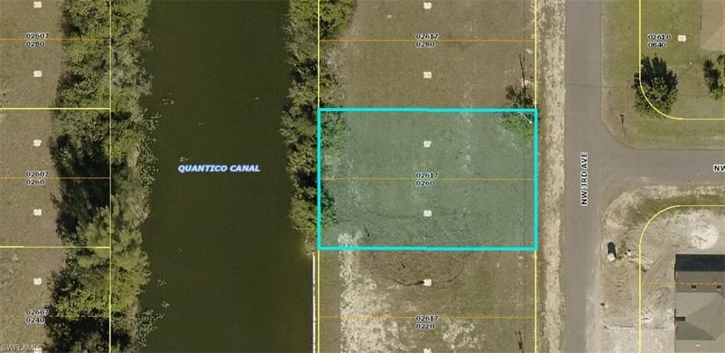 712 NW 3rd AVE CAPE CORAL, FL 33993