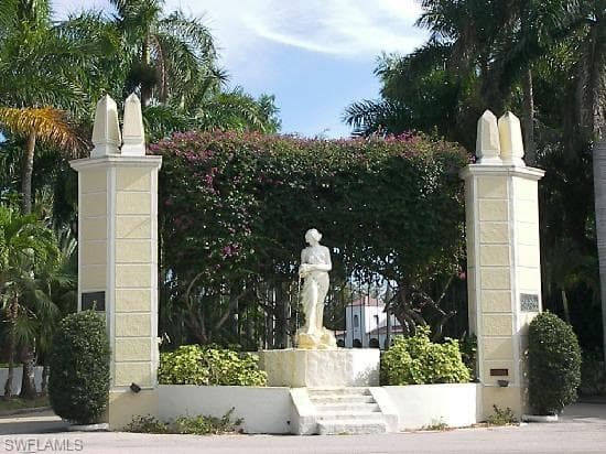 2652 Cortez BLVD FORT MYERS, FL 33901