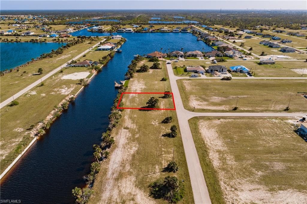 4511 NW 35th TER CAPE CORAL, FL 33993