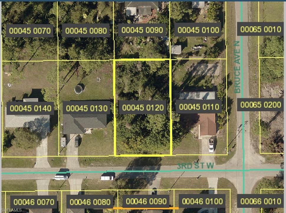 3902 3rd ST W LEHIGH ACRES, FL 33971