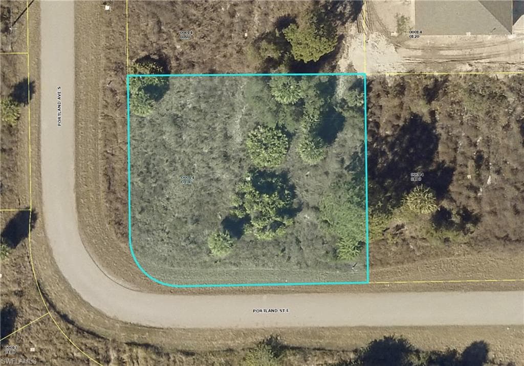 937 Portland AVE S LEHIGH ACRES, FL 33974