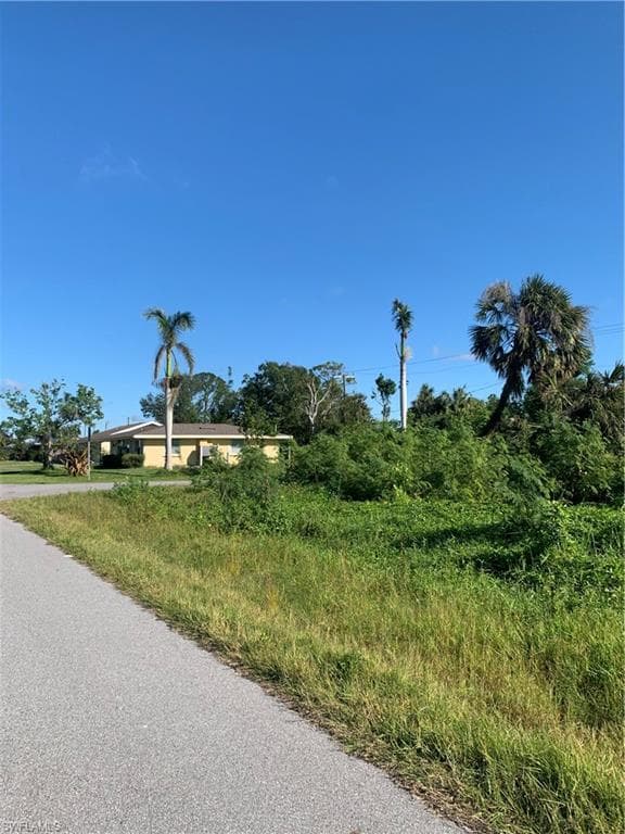 397 Skylark LN NW PORT CHARLOTTE, FL 33952