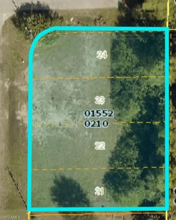 527 NE 25th AVE CAPE CORAL, FL 33909