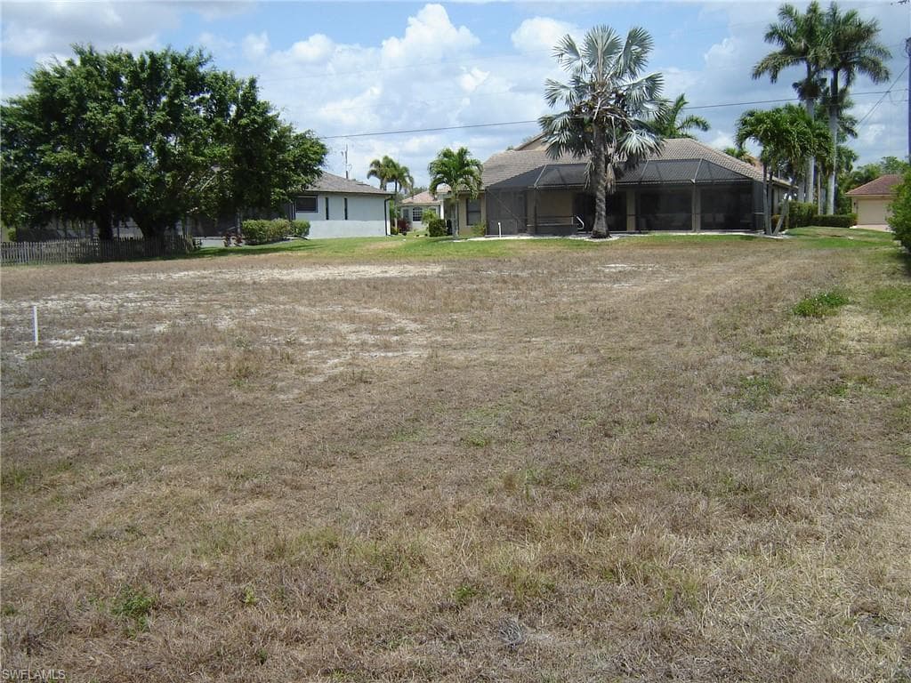 3425 SW 27th PL CAPE CORAL, FL 33914