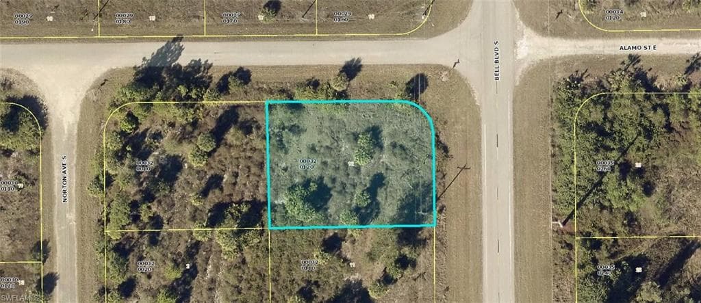 1008 Bell BLVD S LEHIGH ACRES, FL 33974
