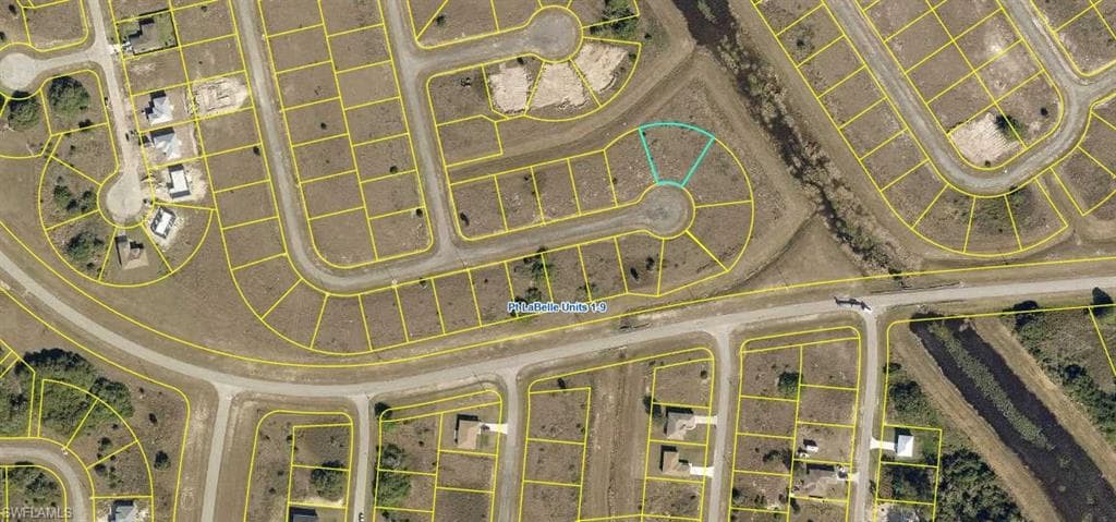 7012 Lorna CT LABELLE, FL 33935