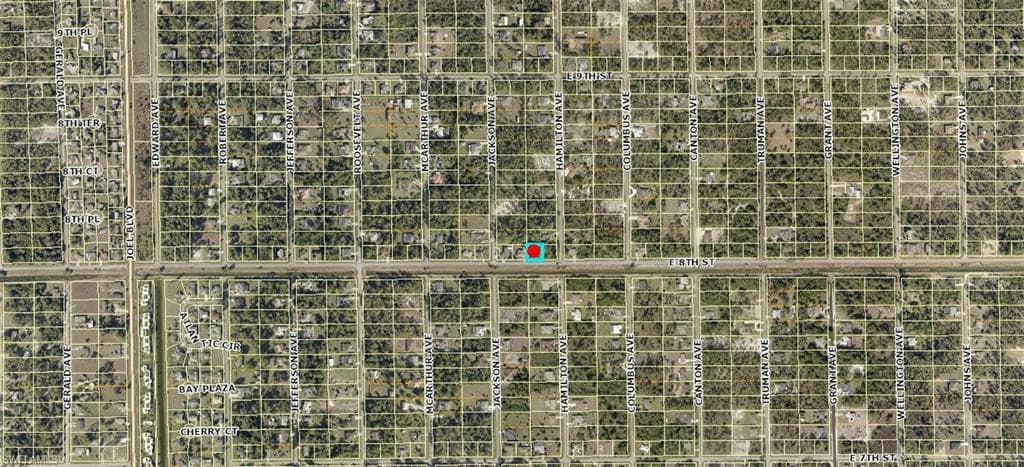 2905 E 8th ST LEHIGH ACRES, FL 33972