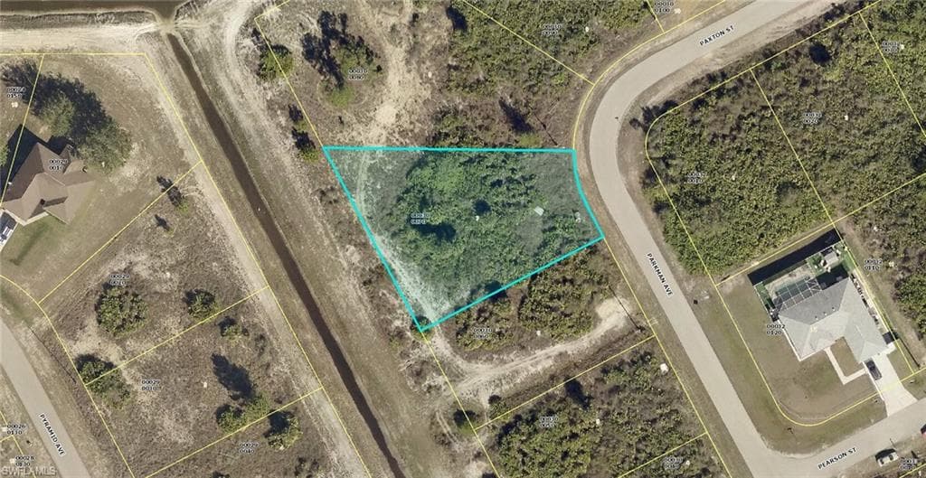 336 Parkman AVE LEHIGH ACRES, FL 33974