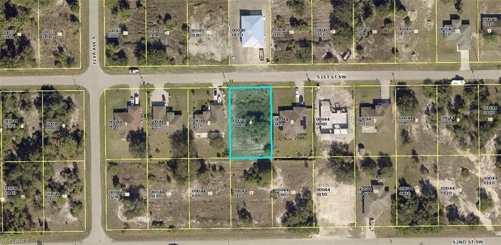 2613 51st ST SW LEHIGH ACRES, FL 33976