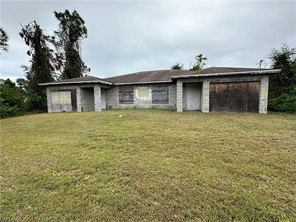 4704-4706 26th ST SW LEHIGH ACRES, FL 33973