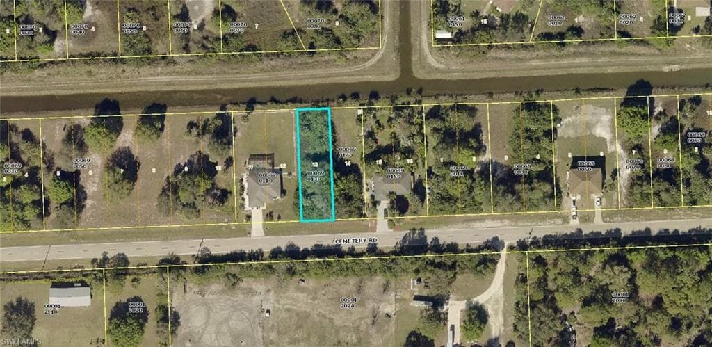 15621 Cemetery RD FORT MYERS, FL 33905