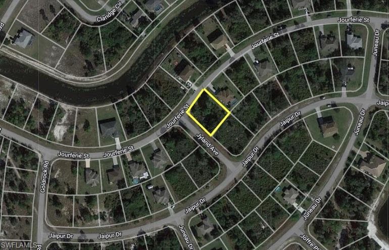 420 Jourferie RD LEHIGH ACRES, FL 33974