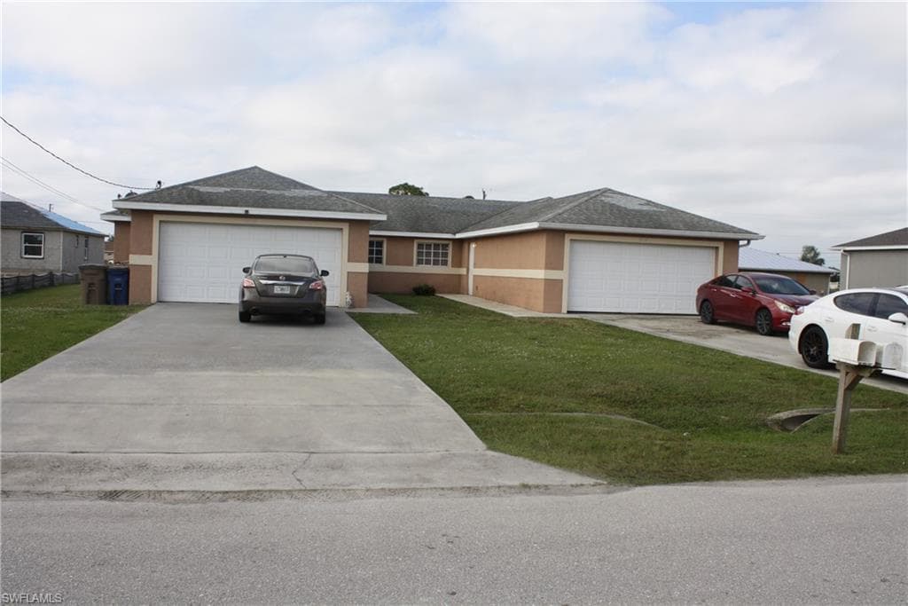1524-1526 Gilbert AVE S LEHIGH ACRES, FL 33973