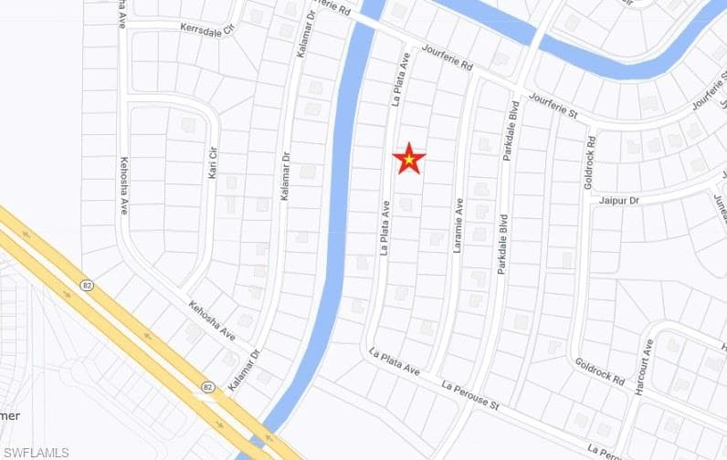 721 La Plata AVE LEHIGH ACRES, FL 33974