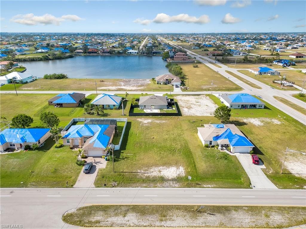 1518 Nelson RD N CAPE CORAL, FL 33993