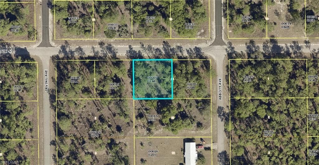 4304 10th ST LEHIGH ACRES, FL 33972