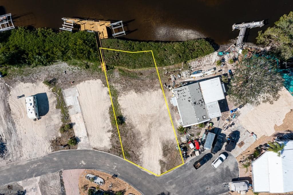 4777 Tahiti DR BONITA SPRINGS, FL 34134