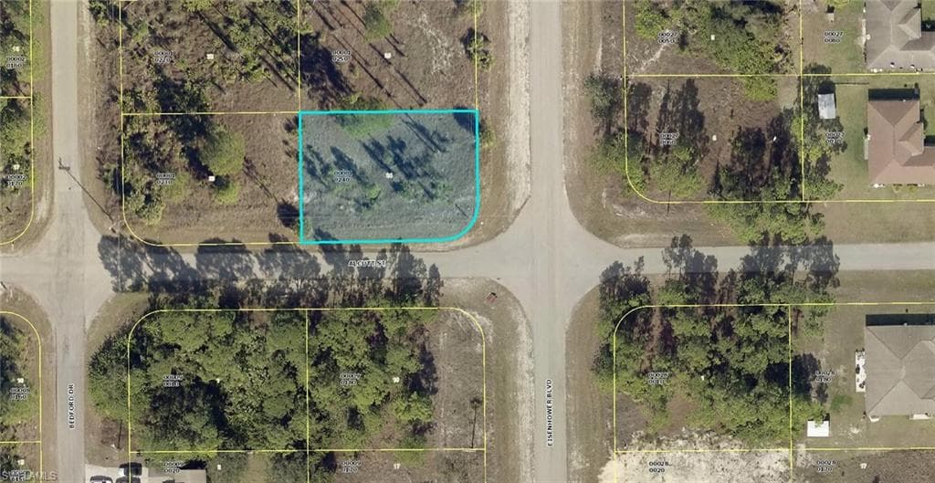 710 Eisenhower BLVD LEHIGH ACRES, FL 33974