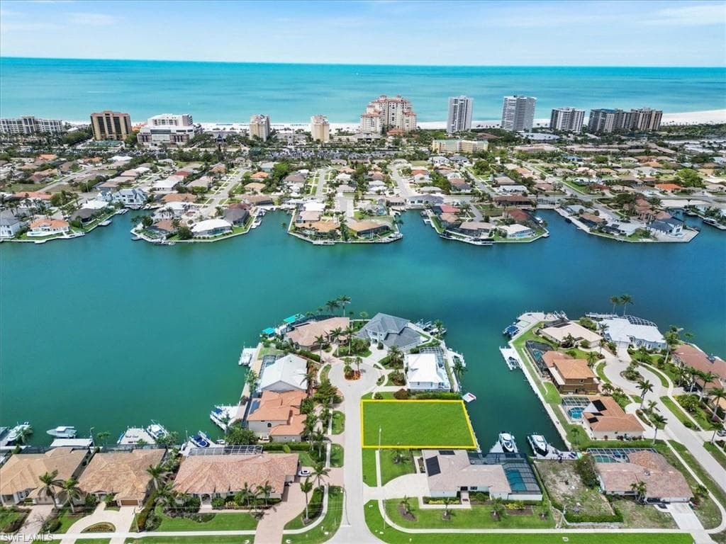 1070 Bond CT MARCO ISLAND, FL 34145