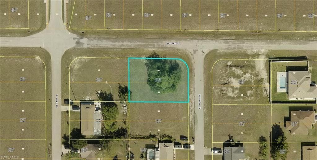 2216 NE 15th AVE CAPE CORAL, FL 33909