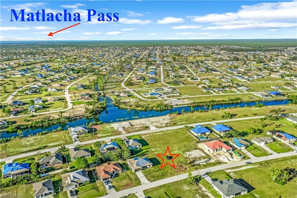 2015 NW 16th TER CAPE CORAL, FL 33993