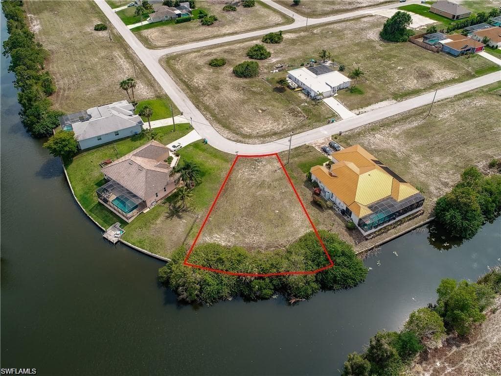 1903 NW 3rd TER CAPE CORAL, FL 33993