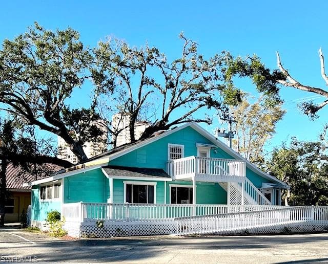 1853 Victoria AVE FORT MYERS, FL 33901