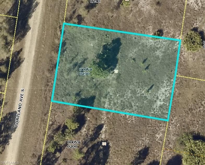 1085 Portland AVE S LEHIGH ACRES, FL 33974