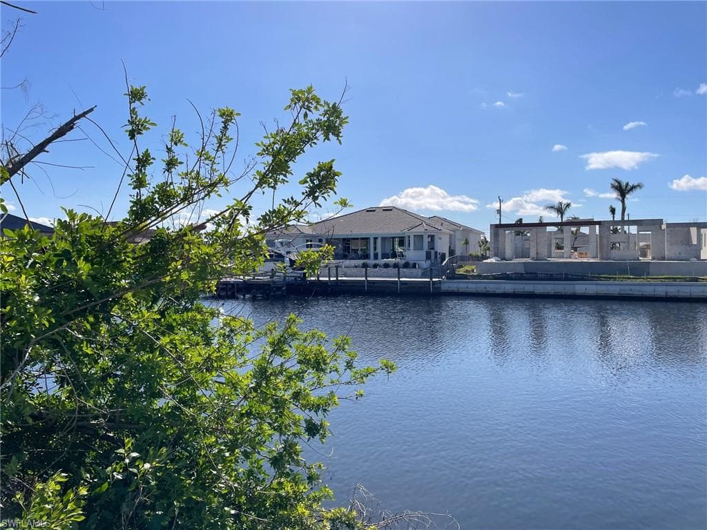 2824 SW 35th ST CAPE CORAL, FL 33914
