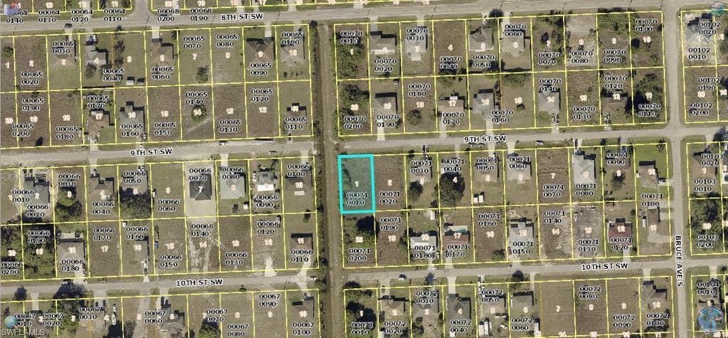 3919 9th ST SW LEHIGH ACRES, FL 33976