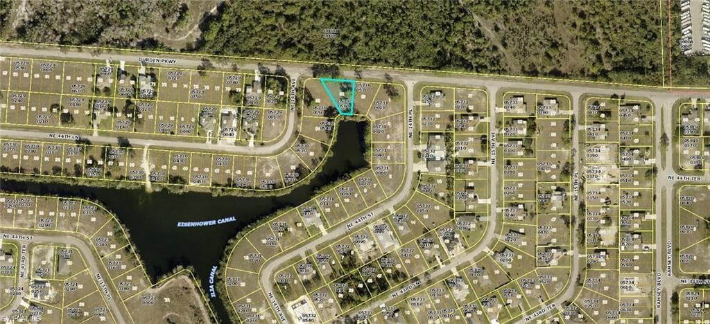 1404 Durden PKWY CAPE CORAL, FL 33909