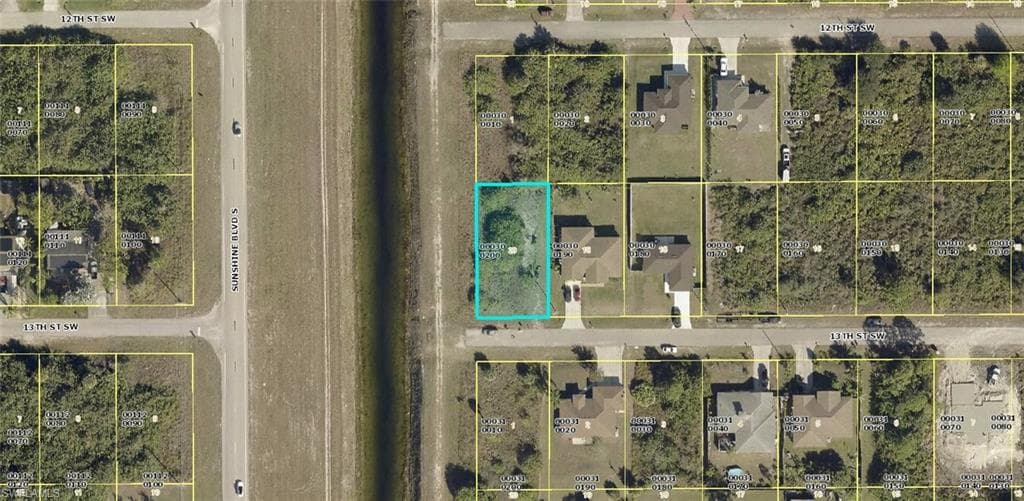 3019 12th ST SW LEHIGH ACRES, FL 33976