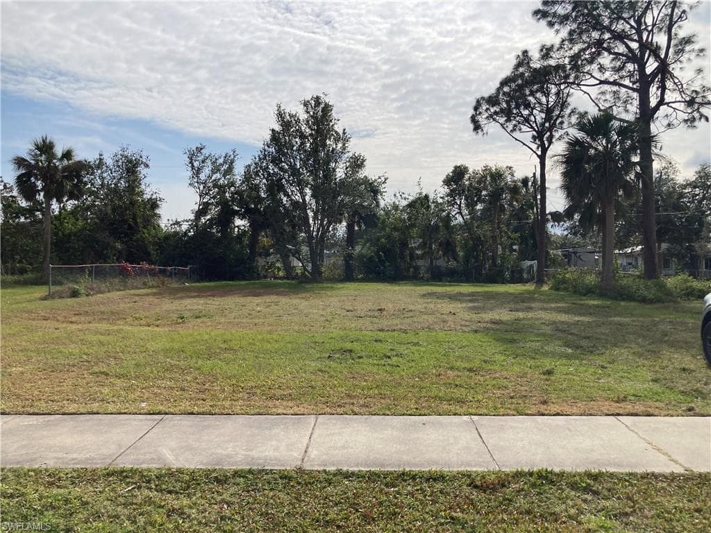 20249 Peachland BLVD PORT CHARLOTTE, FL 33954