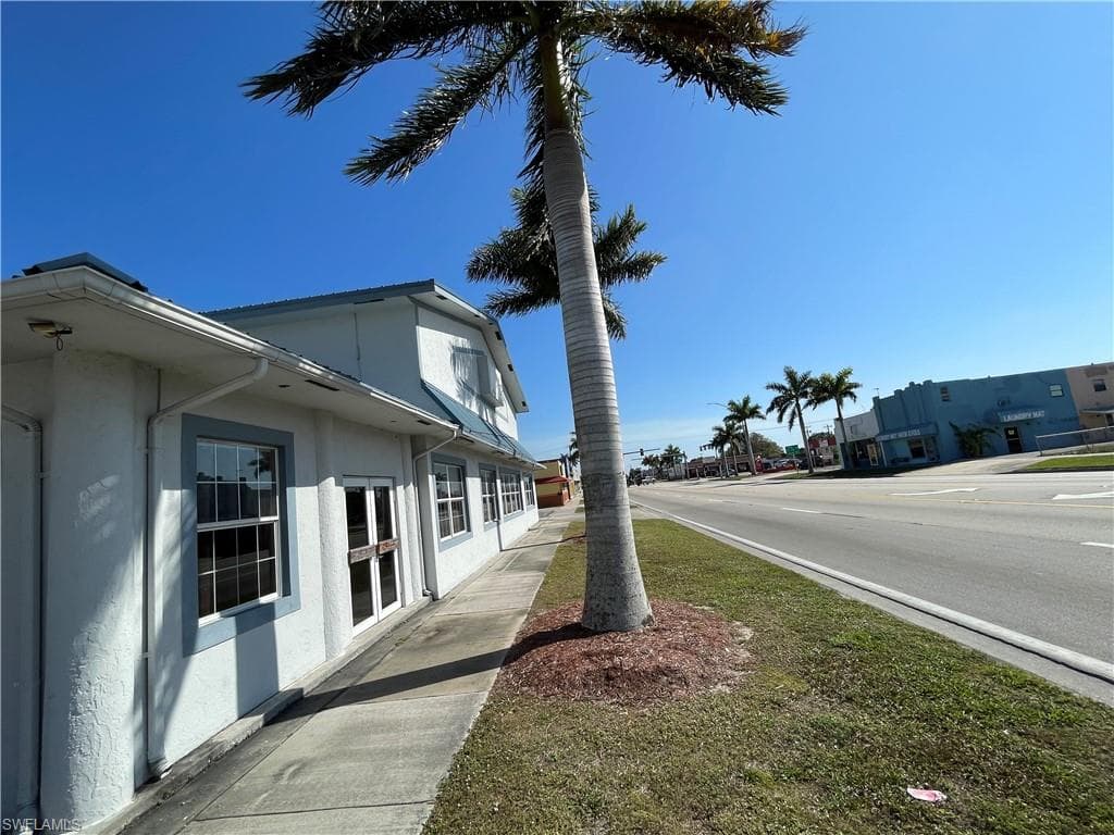 711 E Sugarland HWY CLEWISTON, FL 33440