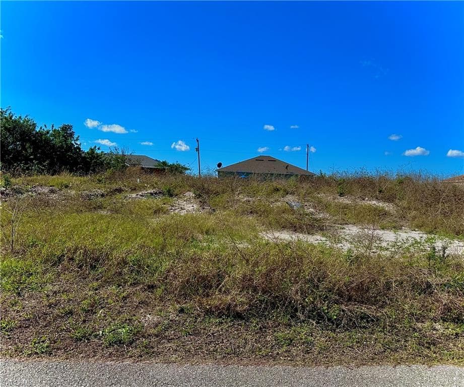 356 Piper AVE LEHIGH ACRES, FL 33974