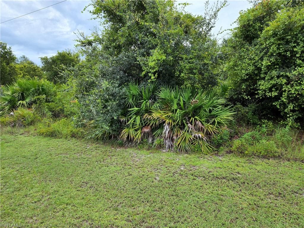 2504 62 ST W LEE, FL 33971