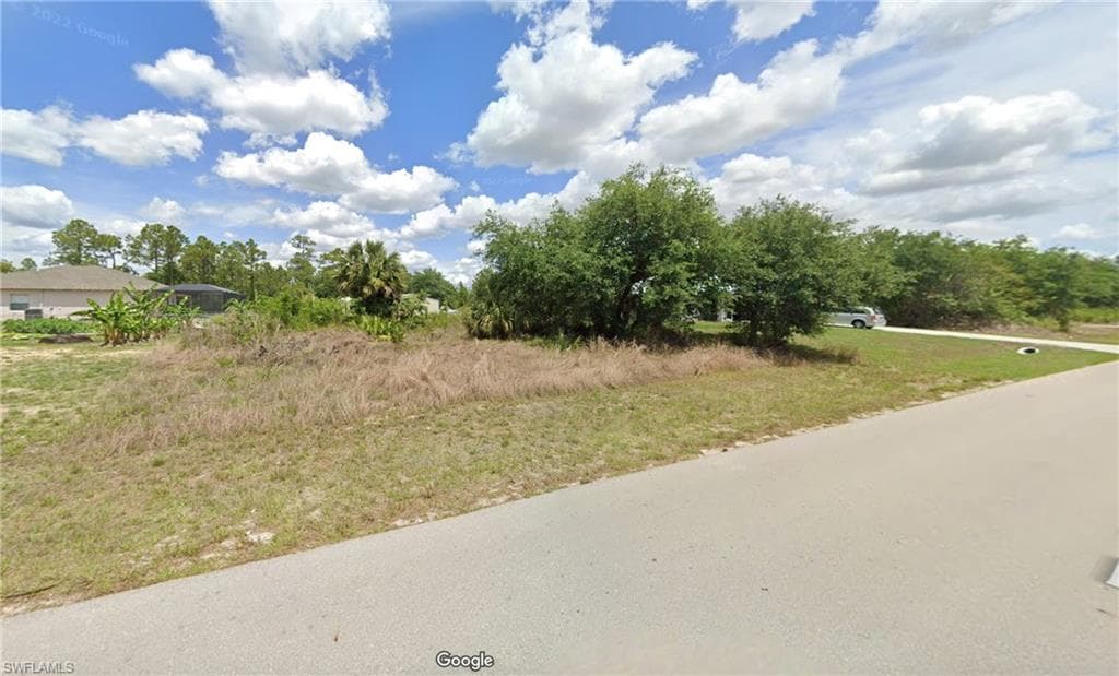 3703 E 8th ST LEHIGH ACRES, FL 33972