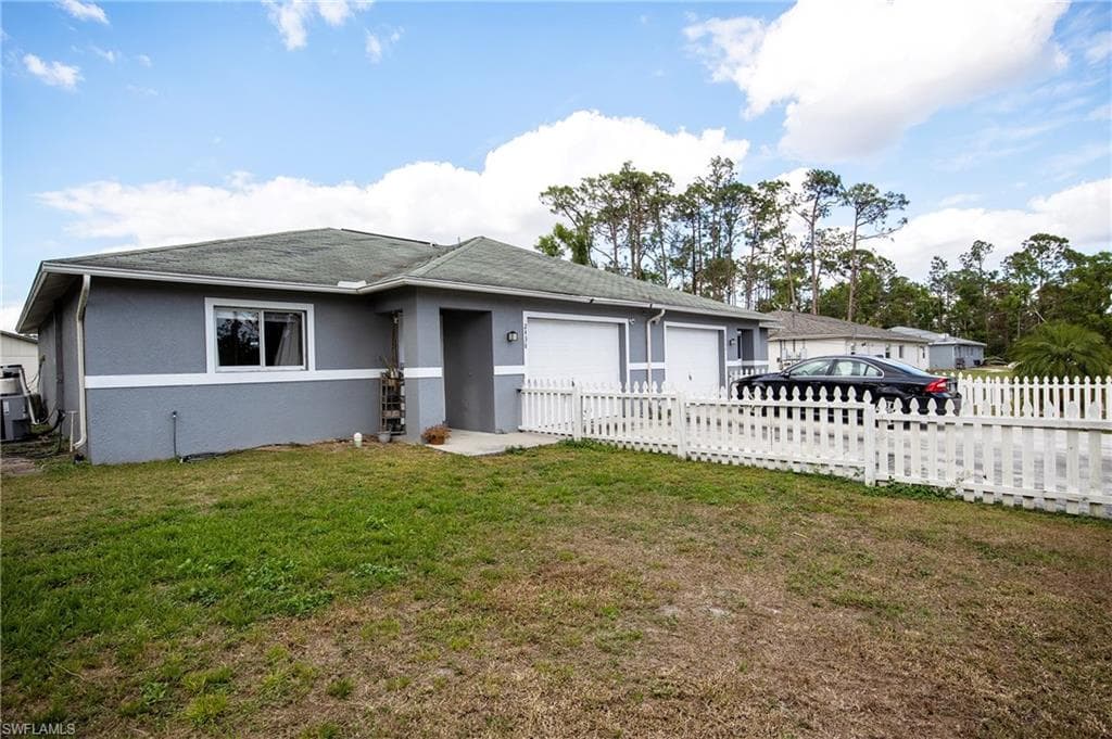 2436-2438 Joe AVE S LEHIGH ACRES, FL 33973