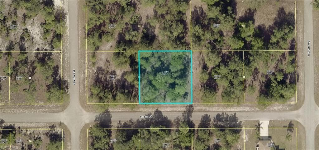 3203 E 11th ST LEHIGH ACRES, FL 33972
