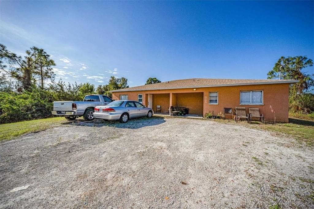 5225-5227 29th ST SW LEHIGH ACRES, FL 33973