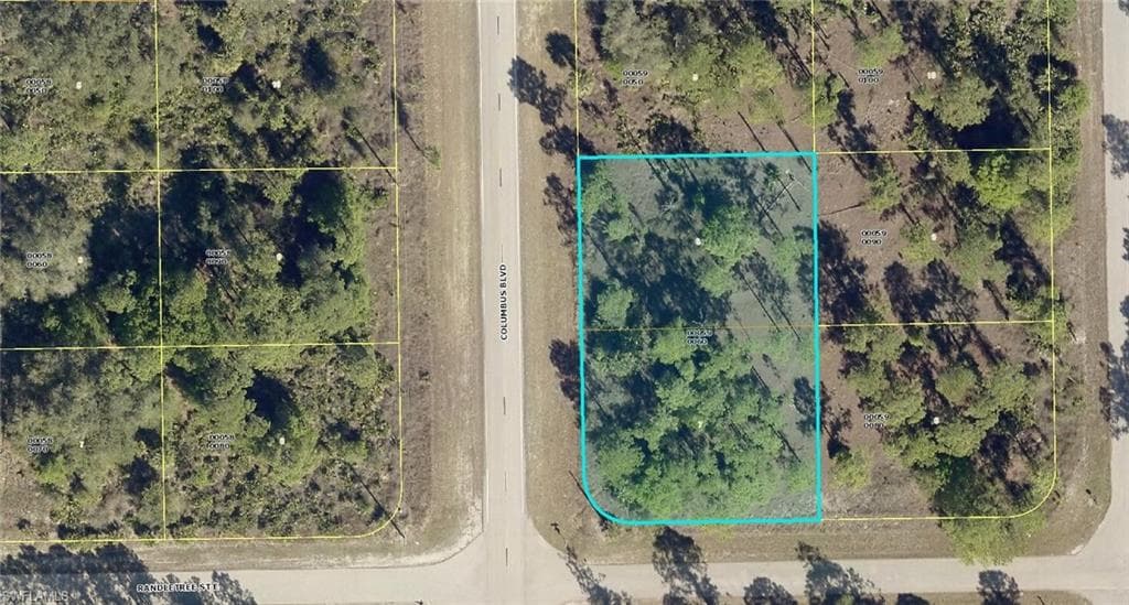 225 Columbus BLVD S LEHIGH ACRES, FL 33974