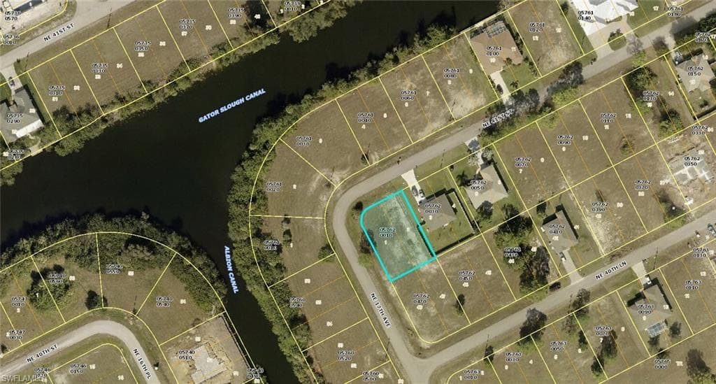 1702 NE 41st ST CAPE CORAL, FL 33909