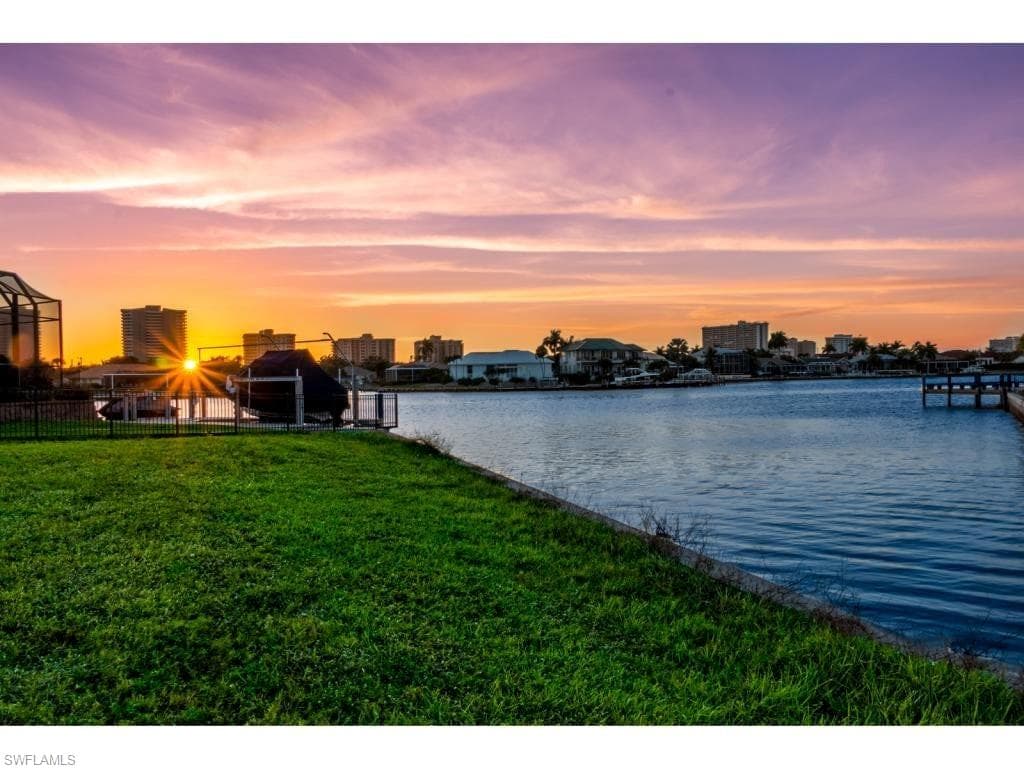 1020 Dill CT MARCO ISLAND, FL 34145