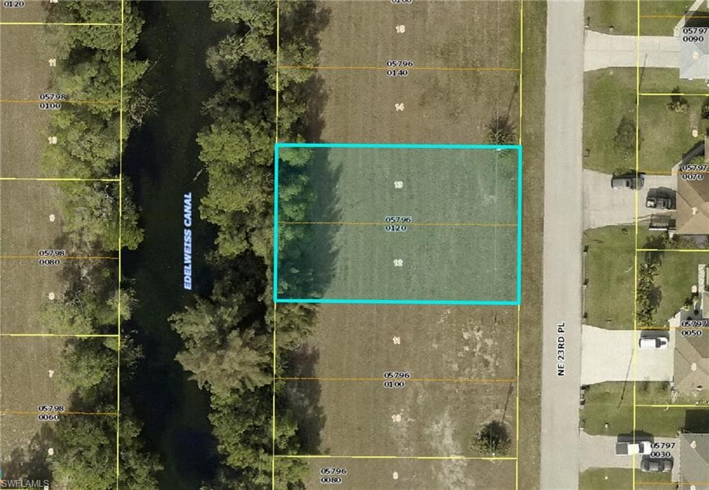 3932 NE 23rd PL CAPE CORAL, FL 33909