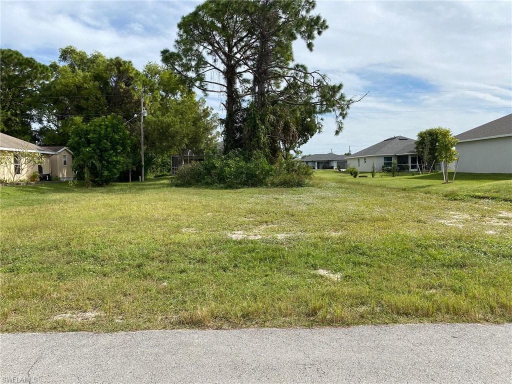 3013 NE 6th PL CAPE CORAL, FL 33909