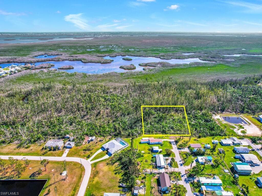 11301 Arden Lakes DR BOKEELIA, FL 33922