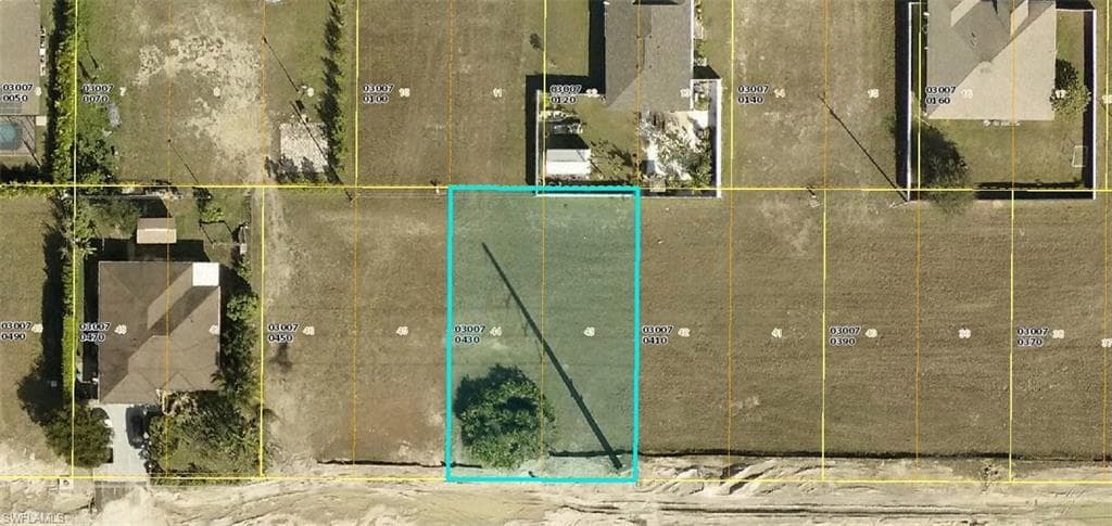 1507 Kismet PKWY W CAPE CORAL, FL 33993